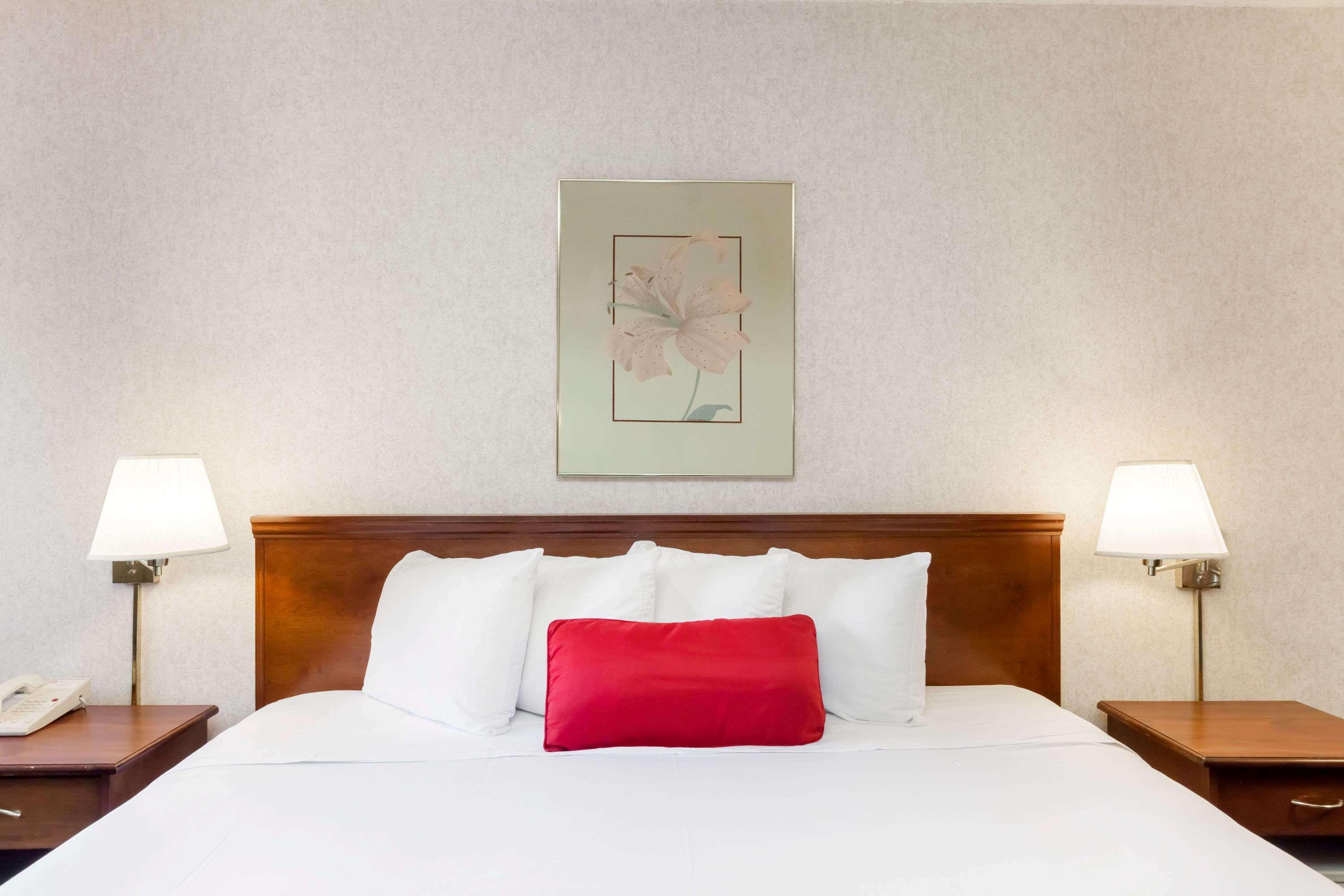 รามาดา บาย วินด์แฮม โพเวย์ Hotel พาวเวย์ ภายนอก รูปภาพ